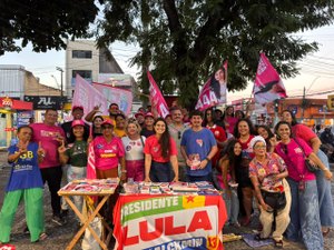 Teca Nelma intensifica agenda em Arapiraca na reta final da campanha