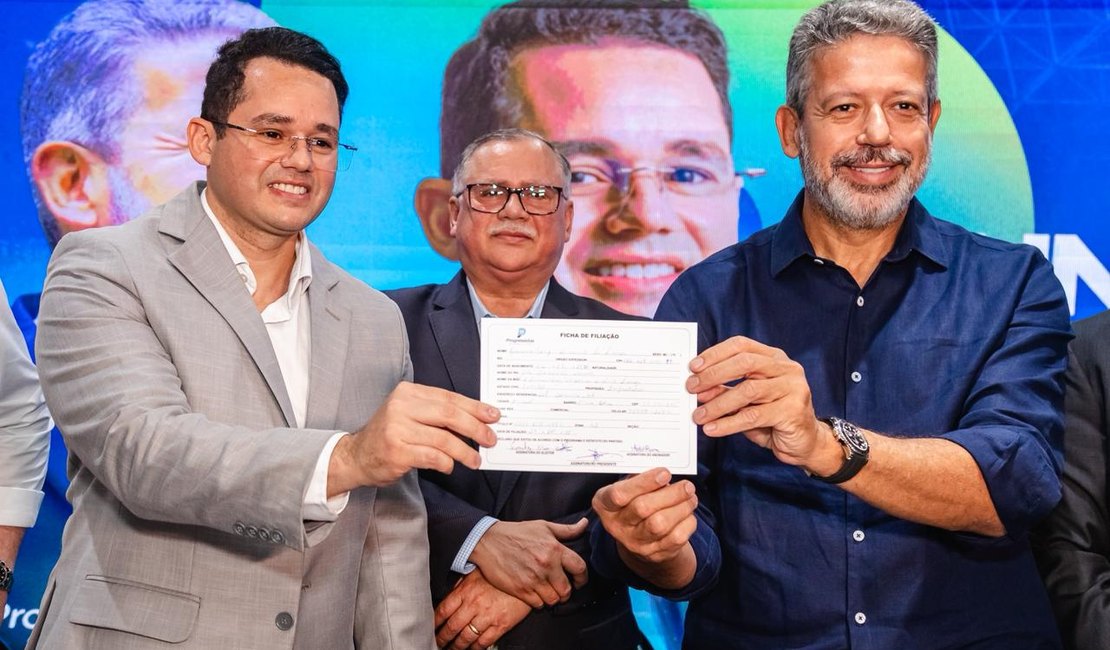 Arthur Lira comanda ato de filiação de Gunnar Nunes ao PP em evento prestigiado por lideranças evangélicas de AL