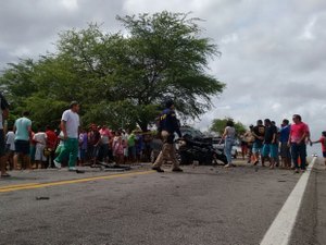 Seis pessoas morrem em acidente de carro na BR-226