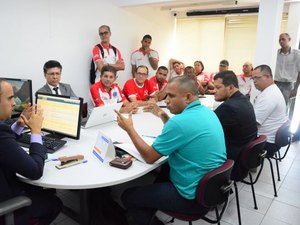 Cerca de 1300 cobradores correm o risco de perder seus empregos