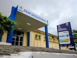 ?Eles são pagos para trabalhar?, dispara secretário após fechamento do PAM para festa