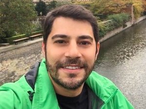 Evaristo faz piada com o dia do trabalho, se arrepende e apaga foto