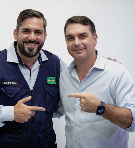 Flávio Bolsonaro pode desembarcar em Maceió para agenda com aliados