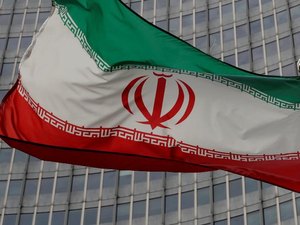 Após ataque, ministro do Irã manda recado aos EUA: 'Saiam da nossa região'