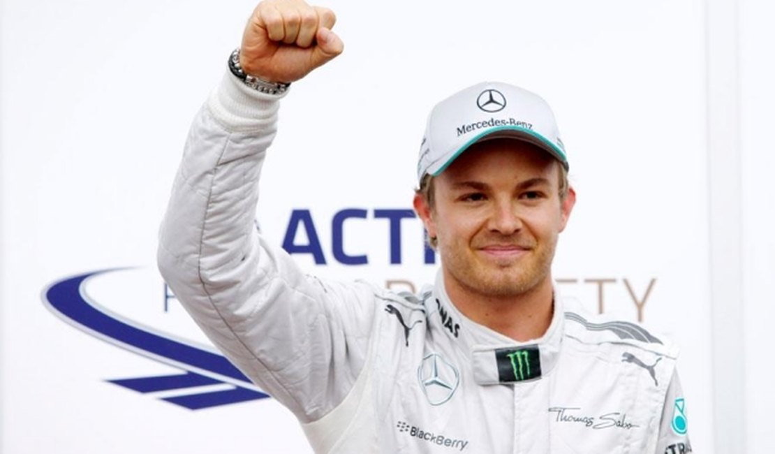 Nico Rosberg é pole em pista muito molhada no GP da Bélgica de Fórmula 1
