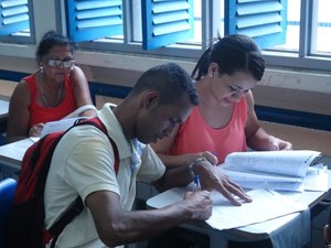 Mais de 2 mil alagoanos assinam contratos para adquirir a casa própria