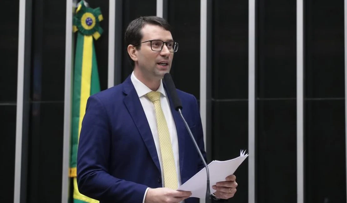 Lulista, mas nem tanto; Daniel Barbosa contrariou base do governo em últimas votações na Câmara