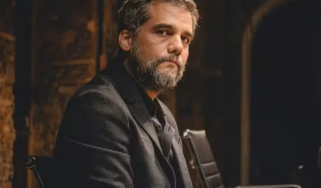 Wagner Moura aparece em clique raro com o filho; veja