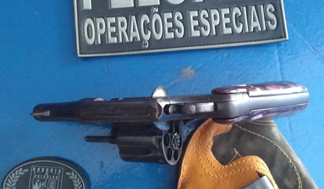 Adolescente é aprendido com arma de fogo em São Sebastião