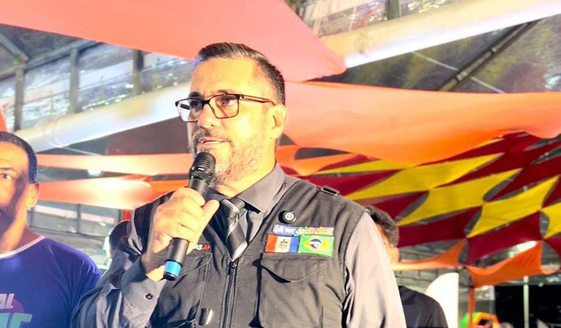 Leonardo Dias destaca programa Capacita & Emprega durante abertura de festival gastronômico