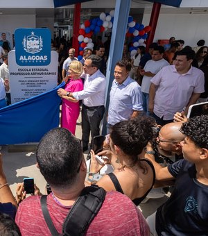 Governo de Alagoas autoriza construção de 300 unidades habitacionais e entrega escola no Pilar