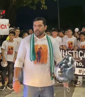 Protesto cobra Justiça por adolescente de Palmeira morto em atropelamento em Maceió