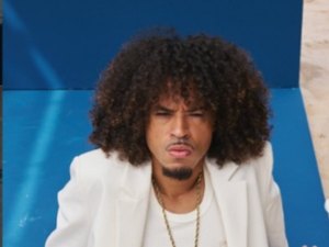 Justiça autoriza L7nnon a manter nome artístico em disputa com Yoko Ono