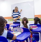 Prefeita Tia Júlia inicia visita técnica às escolas públicas de Palmeira dos Índios
