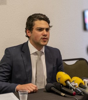 Prefeito Eduardo Bulhões anuncia entrega de fardamento, kits escolares e construção de 9 creches