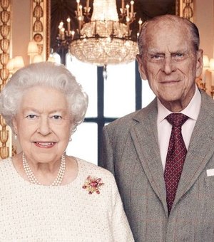 Marido de rainha Elizabeth é internado na Inglaterra