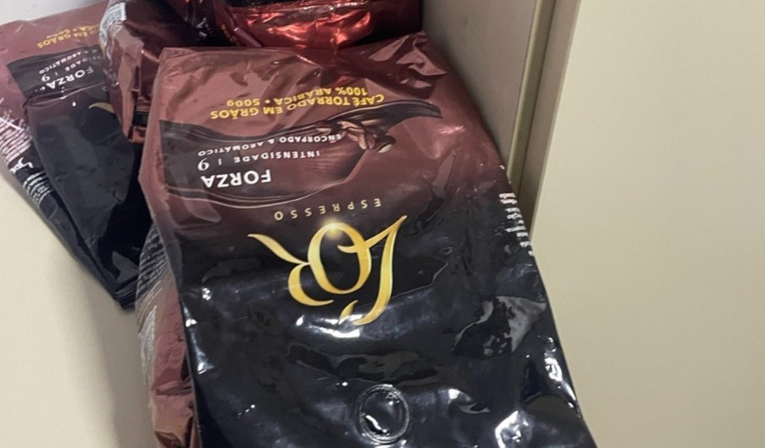 Homem é preso após furtar café para trocar por drogas no Benedito Bentes