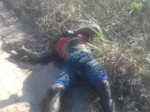 Corpos em estado de decomposição são encontrados em terreno vicinal no interior