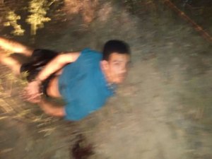 Dupla rouba arma de policial civil, foge e é baleada em seguida