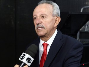 'Vou erradicar o analfabetismo em Alagoas', garante Biu