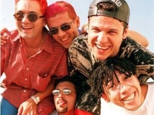 Mamonas Assassinas vira marca licenciada para produtos