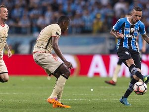 Grêmio perde para o Barcelona, mas vai à final da Libertadores