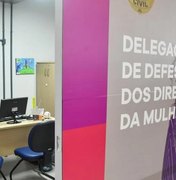 Homem é preso após agredir companheira motivado por ciúmes em Maceió