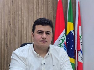 Prefeito Pedro Carlos tranquiliza famílias e monitora voçoroca em Rio Largo