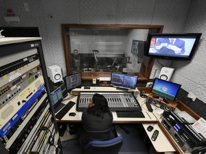 Rádio Senado amplia transmissão e estreia programação em Maceió 