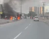 Protesto bloqueia um lado da Comendador Gustavo Paiva em Jacarecica