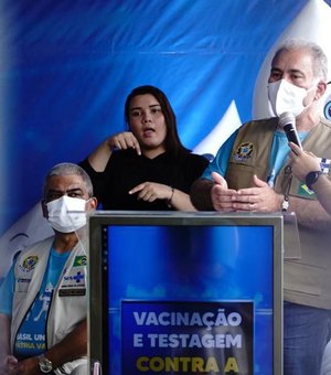 Em Alagoas, ministro da Saúde confirma estudo para aplicação de 4°dose contra a Covid-19