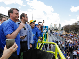 “Ideologia de gênero é coisa do capeta”, diz Bolsonaro a evangélicos