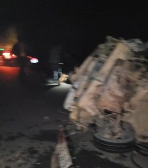 Colisão entre carros deixa homem ferido na AL-105 em Porto Calvo