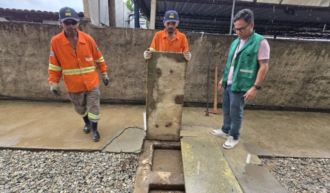 Residencial  no bairro do Feitosa é autuado por despejo irregular de esgoto