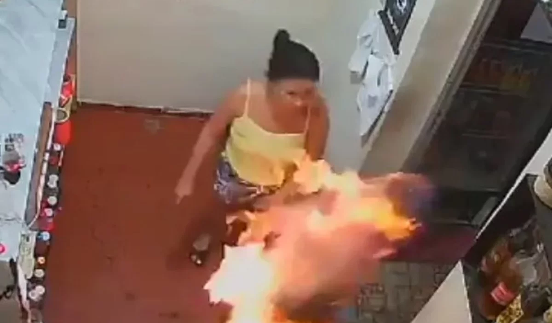 Mulher que ateou fogo no marido é presa e afirmou que queria apenas dar 'susto'