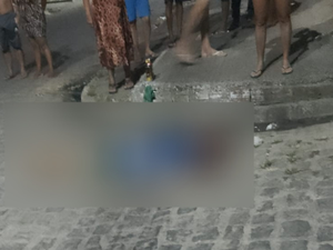 Homem é baleado e morre em frente a salão de beleza em Maceió