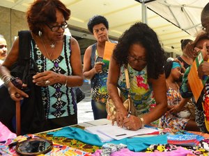 Justiça determina registro obrigatório de raça em casos da covid-19