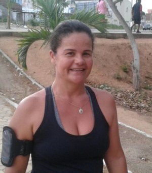 Mulher que vai carregar Tocha Olímpica em Arapiraca já perdeu 12 kg durante preparação