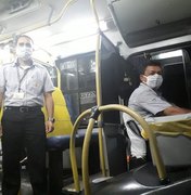 Em Maceió, empresas de ônibus distribuem kits com máscaras para mais de três mil rodoviários 