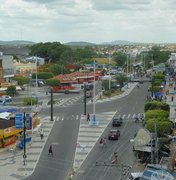 Bandidos furtam rodas de veículo no centro de Delmiro Gouveia