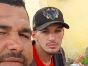 Acidente com duas motos deixa dois homens mortos e uma mulher gravemente ferida no Sertão de Alagoas