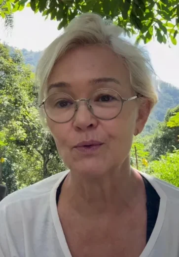 Atriz Júlia Lemmertz leva golpe de criminosos e perde R$ 13 mil