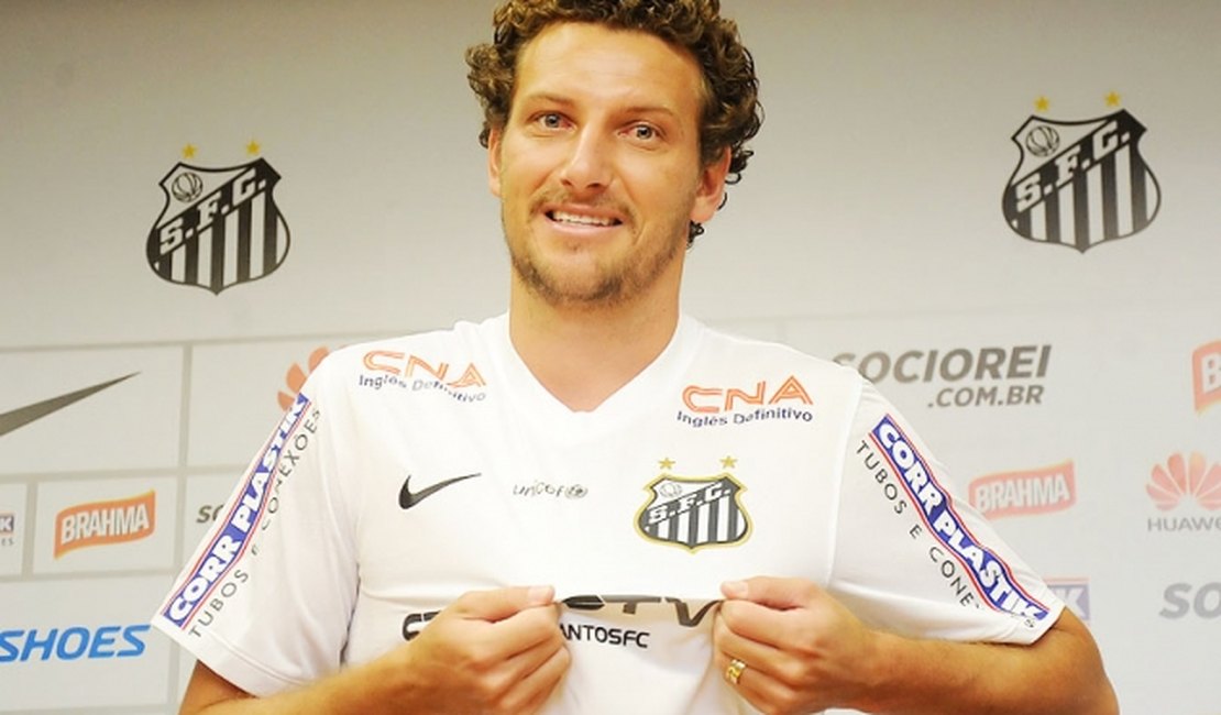 De volta, Elano afirma que não teme crise do Santos