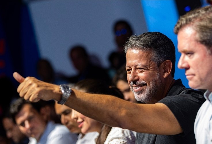 União Progressista se consolida em Alagoas e projeção indica até seis federais e possibilidade de vitória de Arthur Lira ao Senado