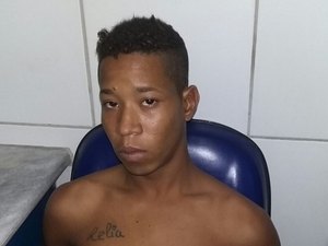 Jovem é espancado por populares após roubar corrente de prata