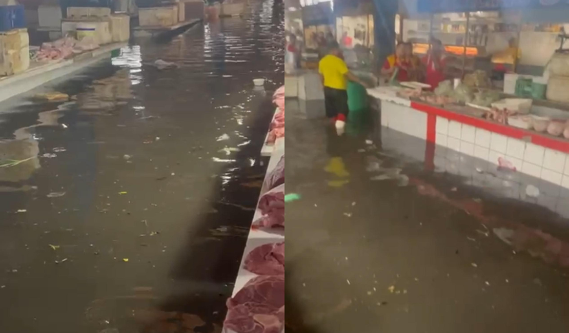 Mercado da Produção alaga; vídeo mostra corredores tomados pela água