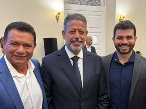 Arthur Lira impulsiona transformação em Porto Real do Colégio com pavimentação rural