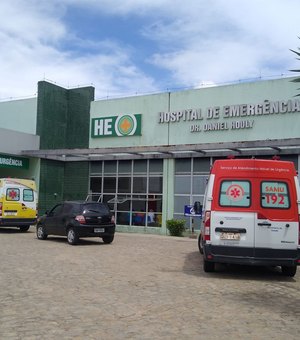 Duas pessoas ficam feridas em queda de moto na AL-220, em Arapiraca