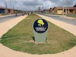 Sete casas são atingidas por incêndio em condomínio na parte alta de Maceió