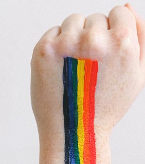 Denúncias de LGBTfobia aumentam quase 48% em Alagoas no 1º semestre